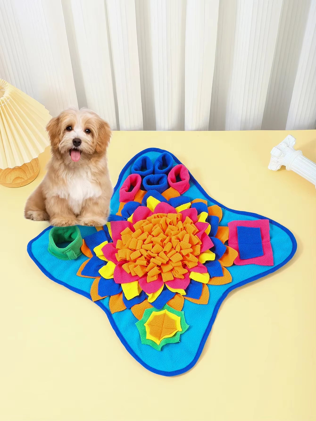 New Amazon Pet Supplies Dog Slow Feeding Mat Pet Sniffing Pad Dog Training Pad Durable Non-Slip Surface Easy to Clean